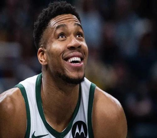 周定洋品尝,京味豆汁,坦言表情尴,乐竞体育官方,乐竞体育在线官网,乐竞体育线上,乐竞体育APP