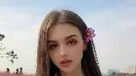 苏翊鸣勇夺单板滑雪世界杯冠军：详览其个人事迹与辉煌战绩